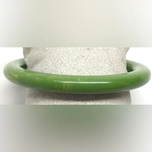 BAKELITE Vintage 1940s Spinach Green/Creamed Corn Marbled Bracelet TESTED